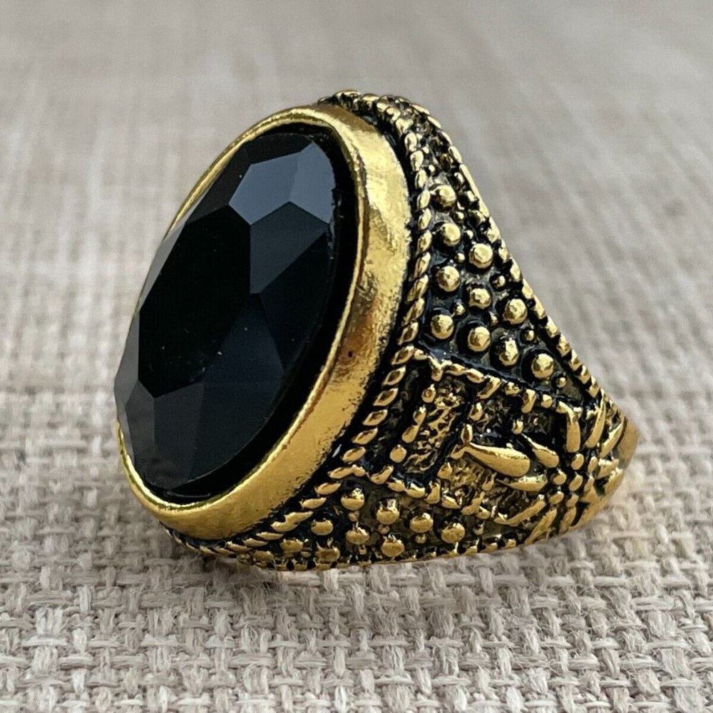 Fashion Men Rings Black Crystal Gold Tone Fancy Ring Jewelry Unisex Size 8 - Picture 7 of 11